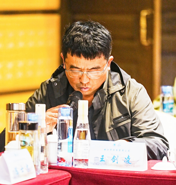 图片 4(1).png 图片 4(1).png