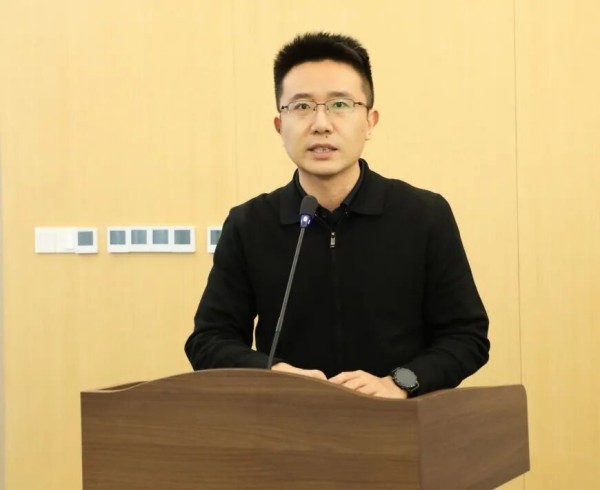 图片 4.jpg 图片 4.jpg