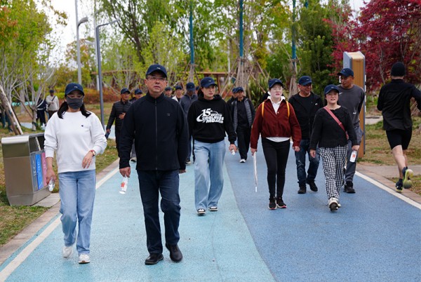 图片 1.jpg 图片 1.jpg